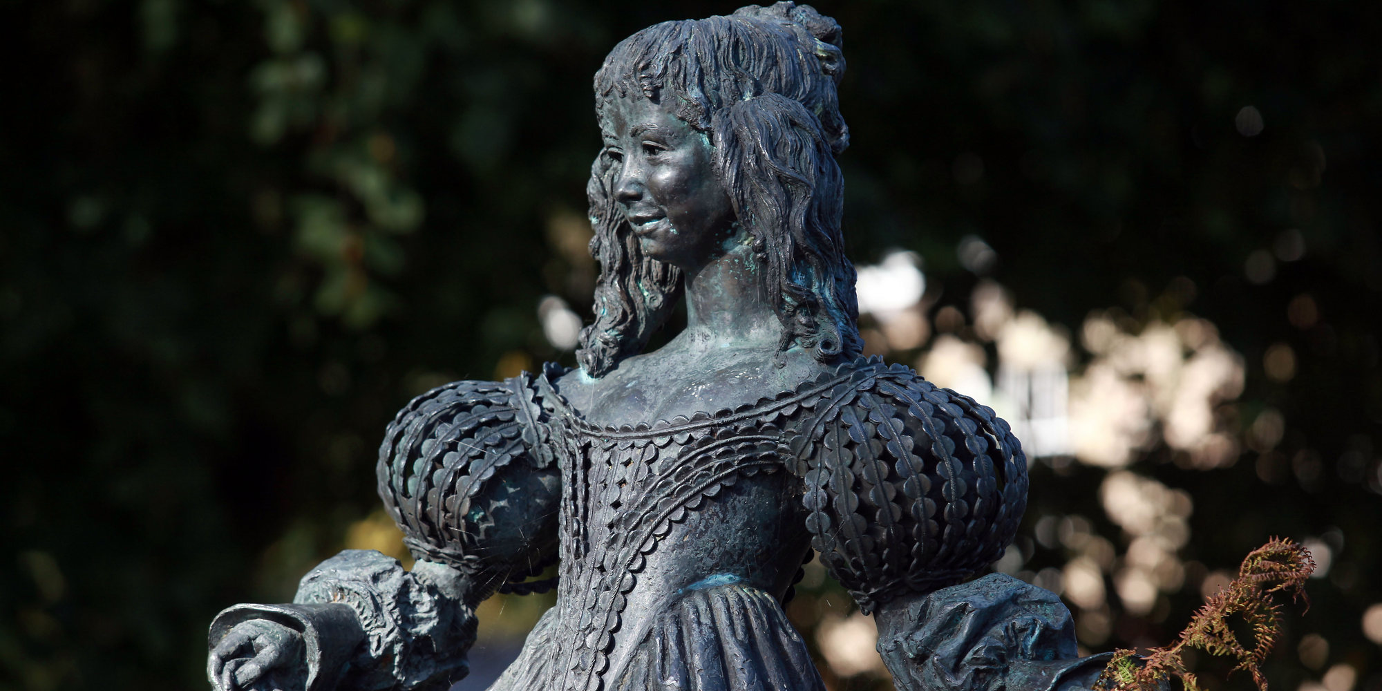 Pic by Mark Passmore/markpassmore.com. 12/09/2010.Lorna Doone bronze statue, which commemorates R.D Blackemore's Lorna Doone: