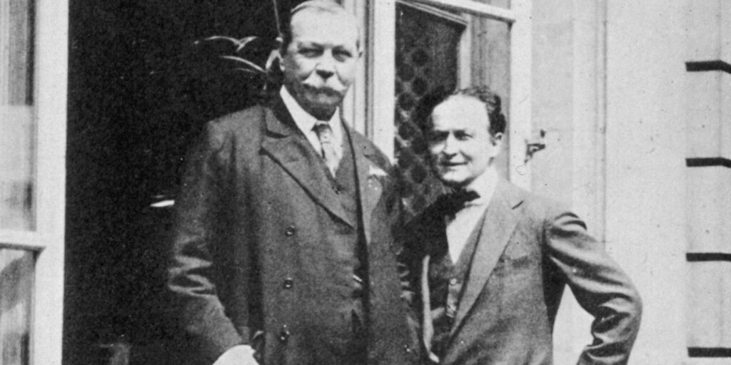 Sir Arthur Conan Doyle and Harry Houdini